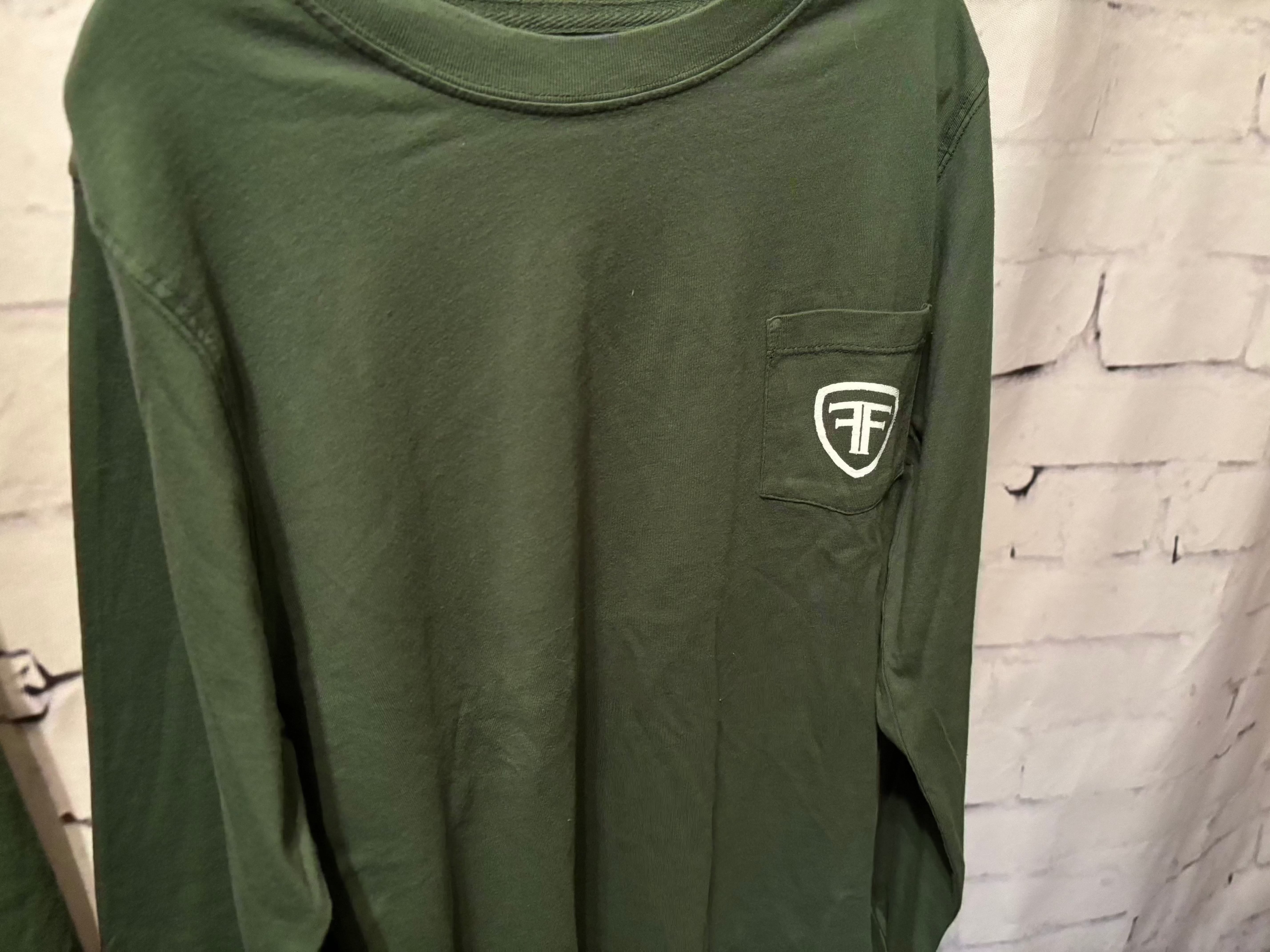 Fields_Fairway_Long_Sleeve_Green_Deer_Pocket-front